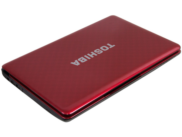 Laptop Toshiba Satellite L735-SP3266RM:
Procesador Core i3-2350M (2.3 GHz),
Memoria de 4GB DDR3, D.D. de 750GB,
Pantalla LED HD de 13.3