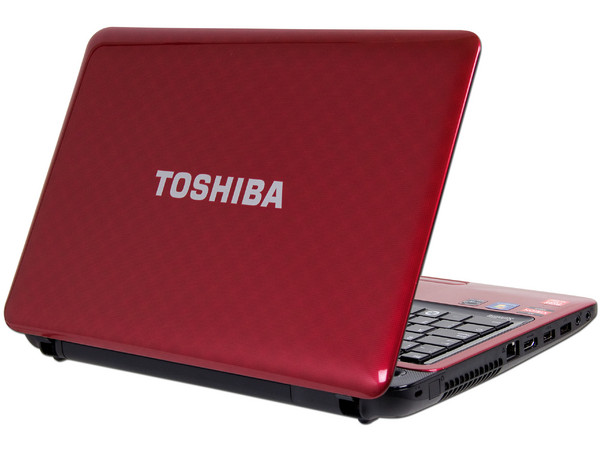 Laptop Toshiba Satellite L745D-SP4174RM:
Procesador AMD A6-3400M (1.4 GHz),
Memoria de 4GB DDR3, D.D. de 750GB,
Pantalla LED HD de 14