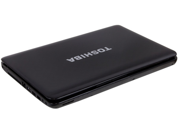 Laptop Toshiba Satellite L745D-SP4285KM:
Procesador AMD A4-3300M (1.9 GHz),
Memoria de 4GB DDR3, D.D. de 640GB,
Pantalla LED HD de 14
