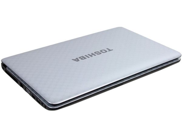 Laptop Toshiba Satellite Pro L750-SP5176FM:
Procesador Core i5-2430M (2.4GHz),
Memoria de 4GB DDR3, D.D. de 640GB,
Pantalla LED HD de 15.6
