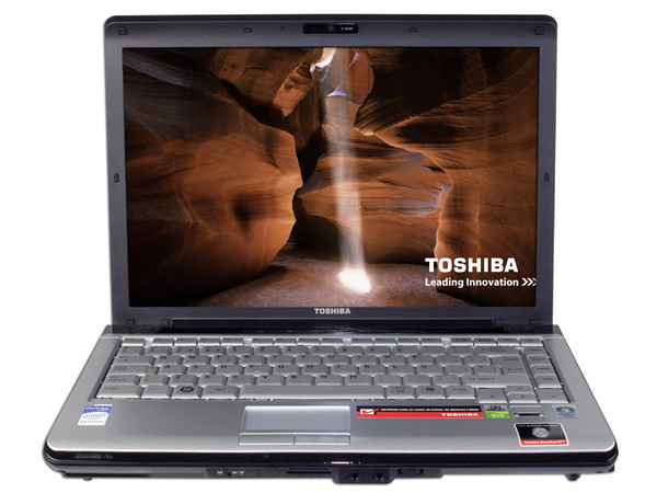 Portátil Toshiba Satellite Pro M205-SP3018,
Procesador Intel Core 2 Duo T5450, (1.66GHz),
Memoria de 1GB, Pantalla 14.1