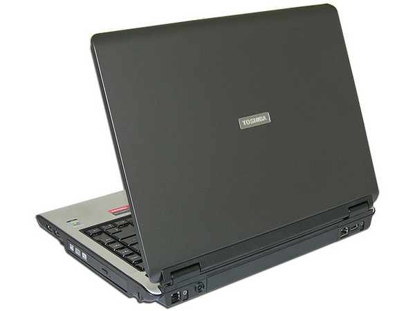 Portátil Toshiba Satellite A135-SP4796, 
Procesador Intel Celeron M520 (1.6GHz),
Memoria 512MB, Pantalla 15.4'' TFT/Wide,
Disco Duro de 80GB y DVD Supermulti,
Red Inalámbrica, Windows Vista Home
Gratis 512MB Adicionales y Maletín