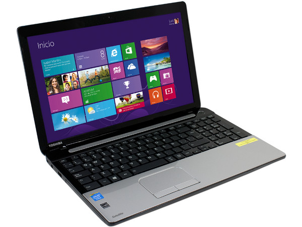 Laptop Toshiba Satellite C50-ASP5260FM:
Procesador Intel Celeron 1037U (1.8 GHz),
Memoria de 4 GB DDR3, D.D. de 500 GB,
Pantalla LED de 15.6