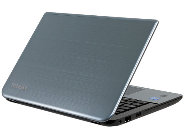 Laptop Toshiba Satellite S40-ASP4266SM:
Procesador Intel Core i5-3337U (hasta 2.7 GHz) 3era Generación,
Memoria 4 GB DDR3, D.D. de 750 GB,
Pantalla LED de 14