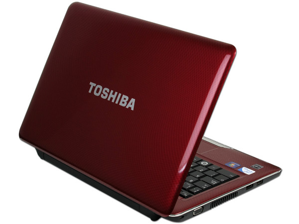 Laptop Toshiba Satellite T135-SP2911R:
Procesador Intel Pentium SU2700 (1.3GHz),
Memoria de 3GB DDR3, Disco Duro de 320GB,
Pantalla LCD de 13.3”,
Red Inalámbrica 802.11b/g,
Windows 7 Home Premium