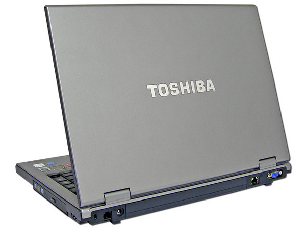 Portátil Toshiba Tecra A9-SP4018,
Procesador Intel Core 2 Duo T7100 (1.8 Ghz),
Memoria de 1GB, Pantalla 15.4