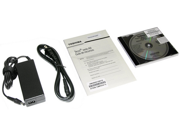 Portátil Toshiba Tecra A9-SP4018,
Procesador Intel Core 2 Duo T7100 (1.8 Ghz),
Memoria de 1GB, Pantalla 15.4