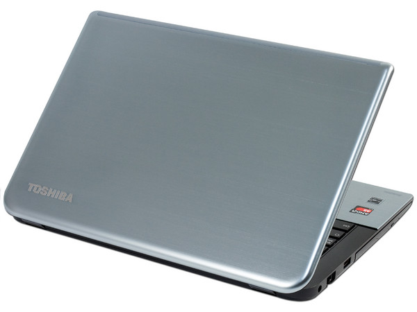 Laptop Toshiba Satellite S40DT-ASP4268SM:
Procesador AMD A6-5345 (hasta 2.8 GHz),
Memoria de 4 GB DDR3, D.D. de 750 GB,
Pantalla LED Multi Touch de 14