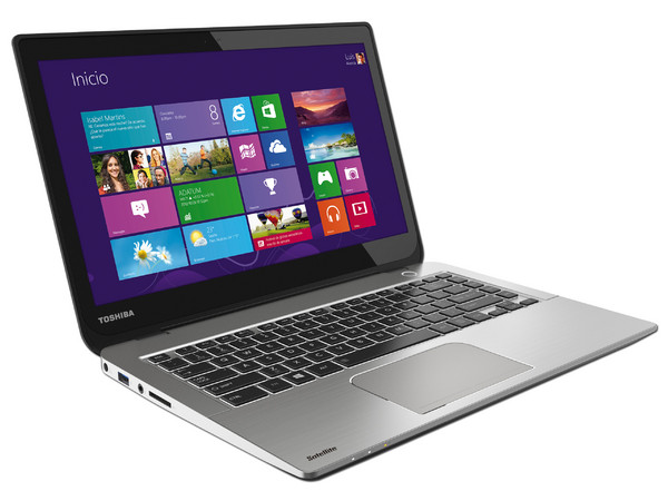 Laptop Toshiba Satellite U40-A4171SM:
Procesador Intel Core i3-4005U (1.7 GHz) 4ta Generación,
Memoria 4 GB DDR3, D.D. de 750 GB,
Pantalla LED de 14