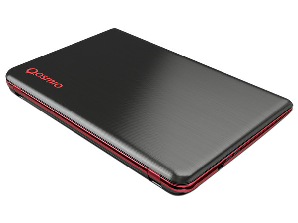 Laptop Toshiba Qosmio X75-A7162KM:
Procesador Intel Core i7 4700MQ (hasta 3.4 GHz) 4ta Generación,
16 GB DDR3, SSD 256GB, D.D. de 2TB,
Pantalla LED de 17.3