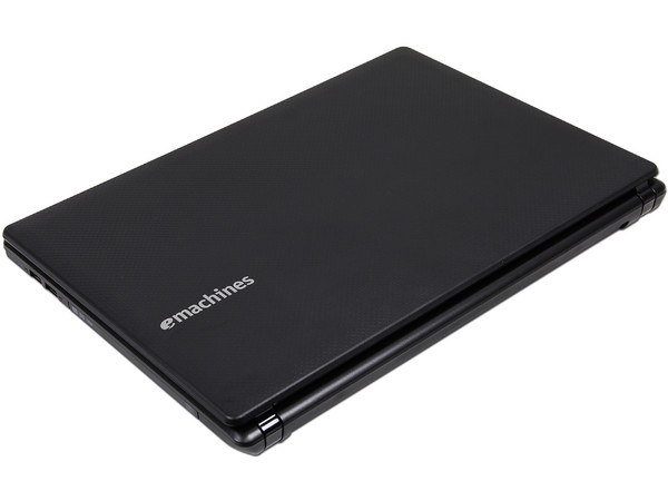 Laptop eMachines D732Z-4800:
Procesador Intel Pentium P6100 (2.0GHz),
Memoria de 2GB DDR3, Disco Duro de 500GB,
Video Intel HD Graphics, Pantalla LCD de 14