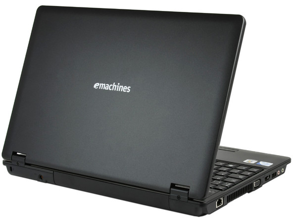 Laptop eMachines E528-2187:
Procesador Intel Celeron T3500 (2.1GHz),
Memoria de 2GB DDR3, Disco Duro de 250GB,
Video Intel GMA 4500M,
Pantalla de 15.6