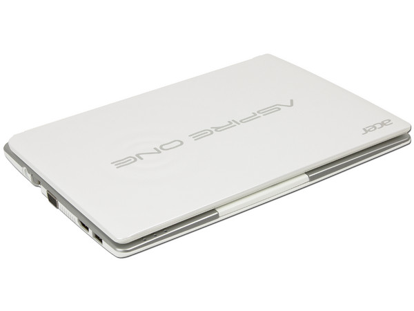 Netbook  Acer Aspire ONE D270-1648:
Procesador Intel Atom N2600 (1.6 GHz),
Memoria de 2GB DDR3,  Disco Duro 320GB,
Pantalla LED de 10.1