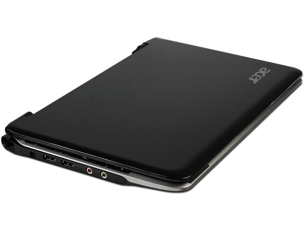 Netbook Acer Aspire One 751H-1422:
Procesador Intel Atom Z520 (1.33 GHz),
Memoria de 2GB DDR II, Almacenamiento Interno 250GB,
Pantalla de 11.6