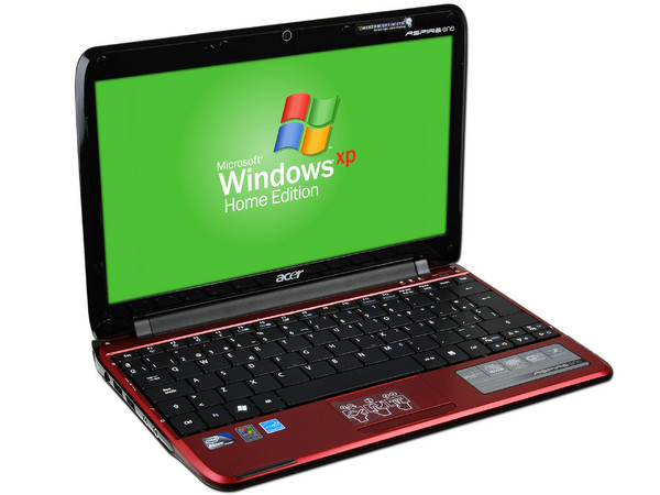 Netbook Acer Aspire One:
Procesador Intel Atom N520 (1.33 GHz),
Memoria de 1GB DDR II,  Almacenamiento Interno 160GB,
Pantalla de 11.6