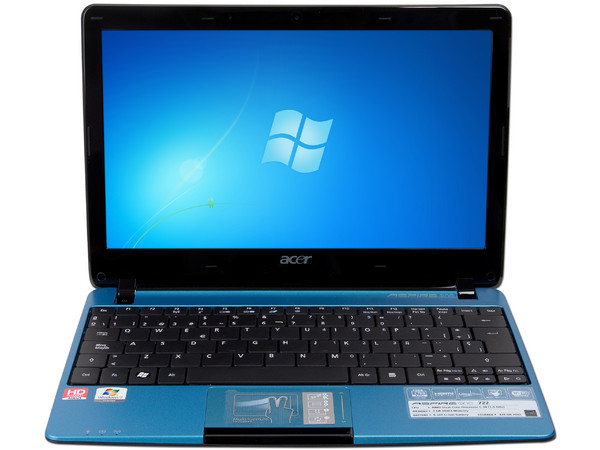 Netbook Acer Aspire ONE 722-0881:
Procesador AMD Dual-Core C50 (1.0 GHz),
Memoria de 2GB DDR3,  Disco Duro 320GB,
Pantalla LED de 11.6