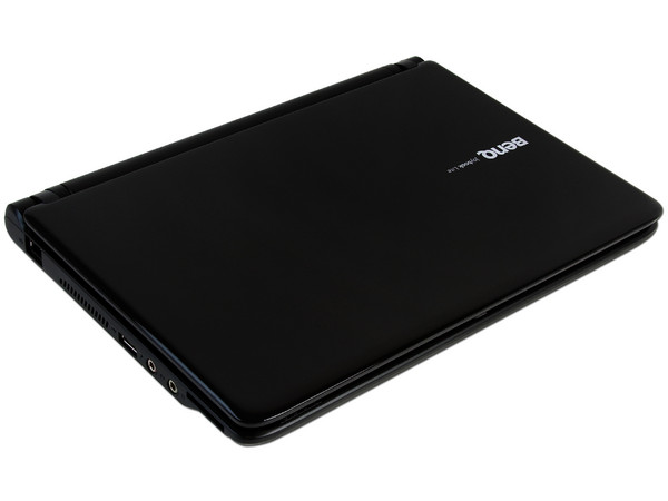 Netbook BenQ Joybook Lite U105:
Procesador Intel Atom N450 (1.66 GHz),
Memoria de 1GB DDR II,  Almacenamiento Interno 250GB,
Pantalla de 10.1