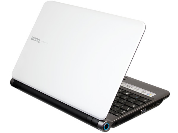 Netbook BenQ Joybook Lite U121:
Procesador Intel Atom N520 (1.33 GHz),
Memoria de 1GB DDR II,  Disco Duro 160GB,
Pantalla de 11.6