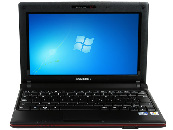 Netbook Samsung Mini NP-N145-JP03MX:
Procesador Intel Atom N450 (1.66 GHz),
Memoria de 1GB DDR II, DD 250GB,
Pantalla LED de 10.1