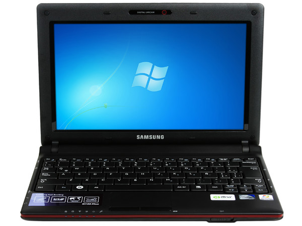 Netbook  Samsung Mini NP-N150-JP0EMX:
Procesador Intel Atom N455 (1.66 GHz),
Memoria de 1GB DDR II, DD 250GB,
Pantalla LCD de 10.1