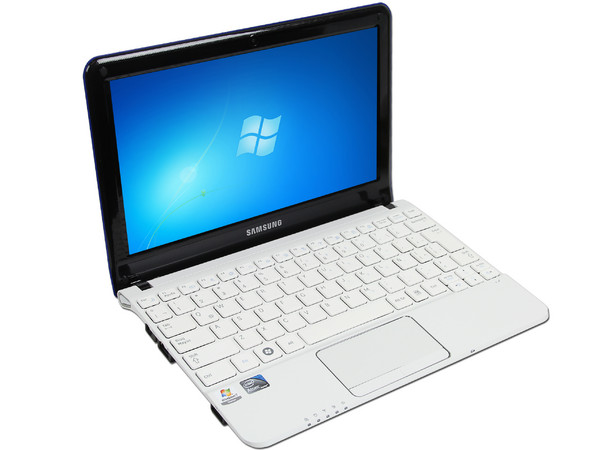 Netbook Samsung NC110-A03MX:
Procesador Intel Atom N455 (1.66Ghz),
Memoria de 2GB DDR 3, D.D. 320GB,
Video Intel GMA 3150, Pantalla LED de 10.1