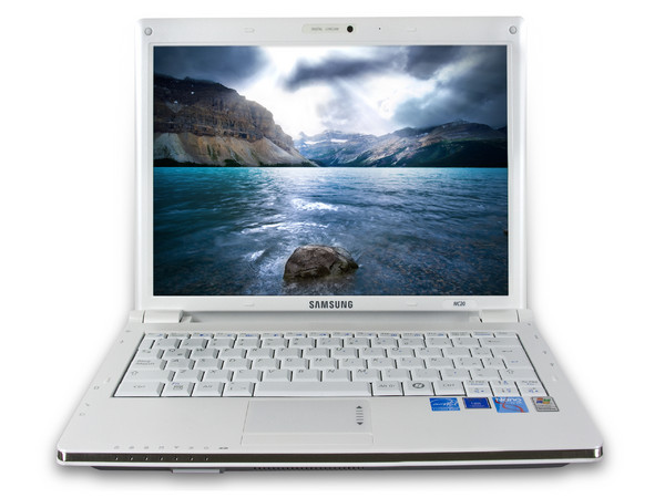 Netbook Samsung Mini NC20:
Procesador VIA Nano ULV U2250 (1.3+GHz),
Memoria de 1GB DDR II,  Almacenamiento Interno 160GB,
Pantalla de 12.1