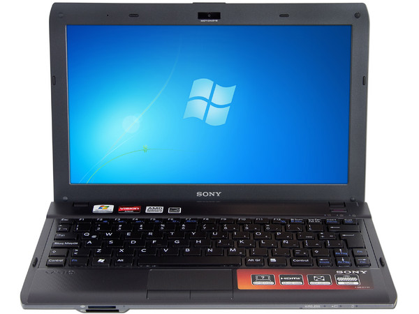 Netbook Sony Vaio VPCYB20AL:
Procesador AMD E-240 (1.5GHz),
Memoria de 2GB DDR3, Disco Duro de 500GB,
Pantalla LED de 11.6