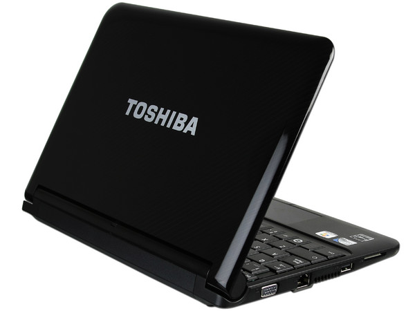 Netbook Toshiba NB305-SP2001M:
Procesador Intel Atom N450 (1.66 GHz),
Memoria de 1GB DDR II, Disco Duro 160GB,
Pantalla de 10.1