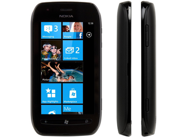 Smartphone Nokia Lumia 710 con Pantalla Touch, Cámara de 5MP, conexión Wi-Fi y S.O. Windows Phone 7.5. Región 4