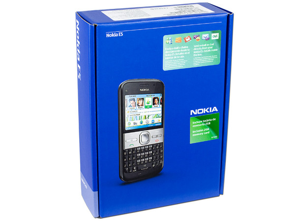 Celular Nokia E5 con teclado QWERTY, cámara de 5MP, conexión Wi-Fi, 3G, GPS, S.O Symbian v9.3. Color Negro.
