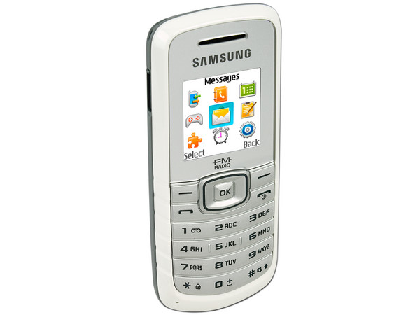 Celular Samsung  E1086, Tipo barra delgado, radio FM. Color Blanco. Región 4
