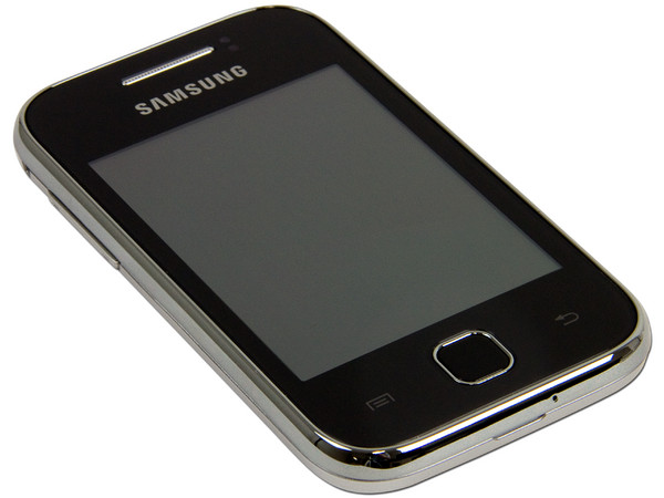 Celular Samsung Galaxy Young con Pantalla Touch, cámara de 2 MP, conexion Wi-Fi y S.O. Android 2.3. Región 4