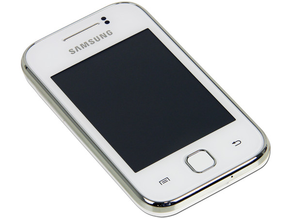 Celular Samsung Galaxy Young con Pantalla Touch, cámara de 2 MP, conexion Wi-Fi y S.O. Android 2.3. Color Blanco. Región 4
