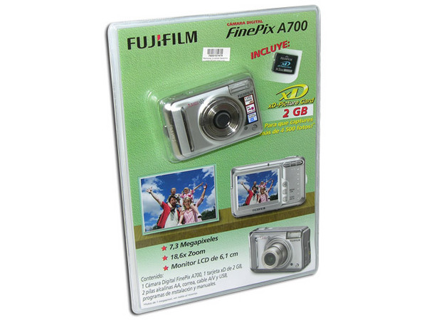 Cámara Fotográfica Digital Fujifilm FinePix A700 de 7.3MP, Incluye Gratis Memoria xD de 2GB!