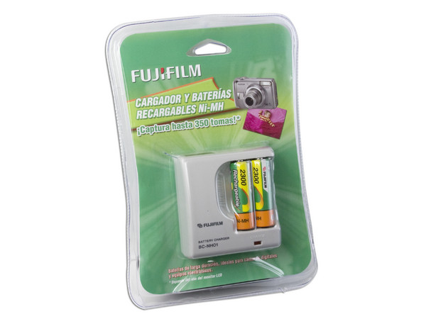 Cámara Fotográfica Digital Fujifilm FinePix A820, 8.3MP incluye cargador de baterías