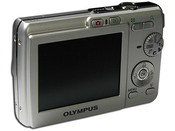 Cámara Fotográfica Digital OLYMPUS Stylus X-750 Ultra Delgada con Estabilización de Imágenes, 6.0MP