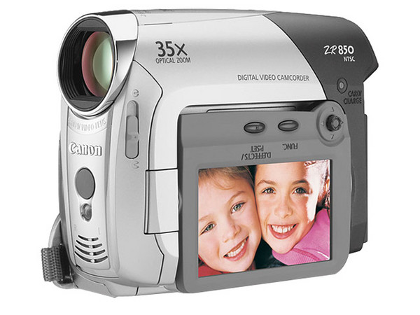 Cámara de Video Canon ZR850, Zoom Óptico 35x, MiniDV