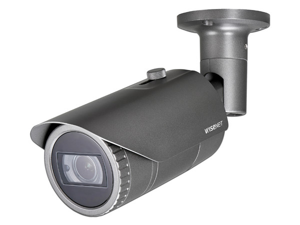 Cámara IP de vigilancia tipo Bullet Hanwha QNO-6082R, 1080p, 2MP, Conexión LAN, IR hasta 29m, PoE.