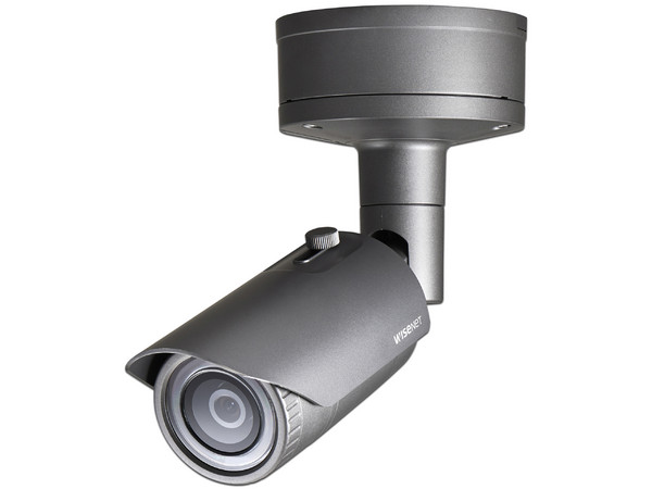 Cámara de Vigilancia IP Tipo Bala Hanwha XNO-8020R de 5MP (2560 x 1920), Lente de 3.7mm, IR hasta 30m, IP67, Color Negro.