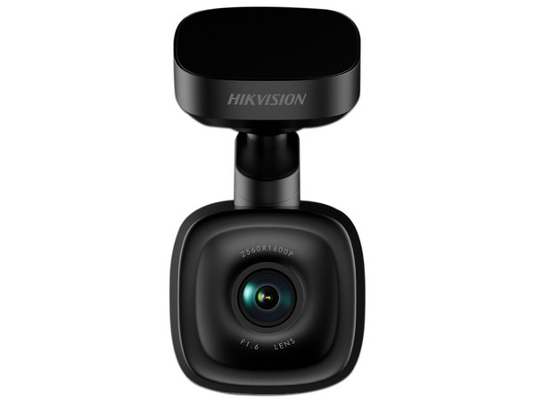 Cámara tipo Dashcam para Vehículos Hikvision, Soporta ADAS, Micrófono y Bocina Integrados, Wi-Fi, Micro SD, Conector USB y GPS.
