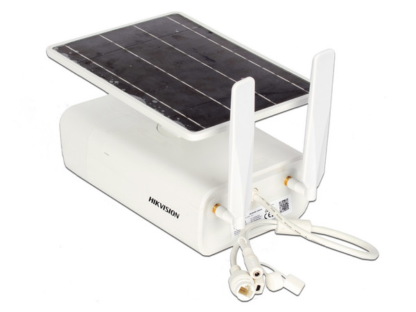 Kit de Cámara de Vigilancia IP Tipo Bala Hikvision DS-2XS2T41G0-ID/4G/C04S05 de 4MP, Lente 4 mm, Soporta MicroSD de hasta 256GB (no incluida) IR Hasta 30m, Incluye Panel solar, bateria de respaldo de litio 10Ah y accesorios de instalación, Color Blanco.