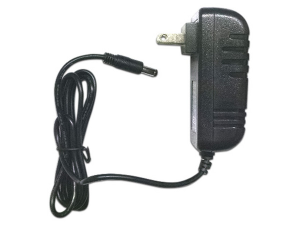 Fuente de poder Saxxon para cámaras de vigilancia, 12v, 2A.