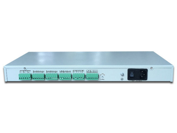 Fuente de Poder Regulada SAXXON PSU1220D18US con 18 canales de DC 12V, 20A para equipos de CCTV.