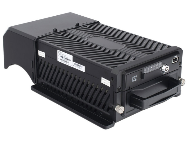 DVR Móvil Streamax XMRX3NPRO de 4 Canales AHD, 4 Canales IP, 2MP, Wi-Fi, GPS, Almacenamiento Compatible HDD y SSD. Color Negro.