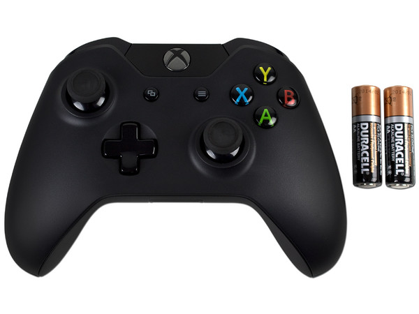 Consola Xbox One, Halo The Master Chief Collection, 500 GB,  incluye control inalámbrico y audífonos.
