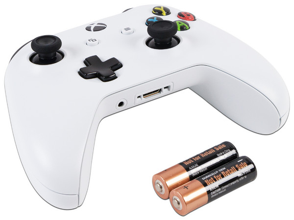 Consola Xbox One S All Digital de 1 TB. Color Blanco. con 3 Códigos de Juegos.