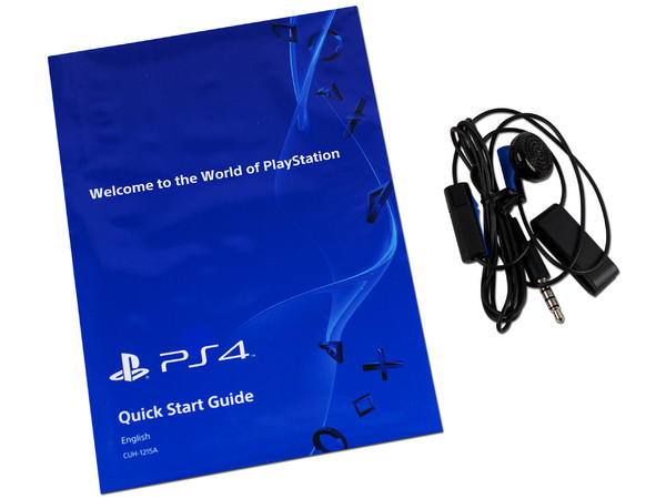 Consola Sony PlayStation 4 con juego FIFA 16