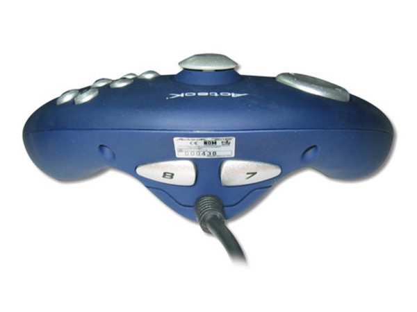 Game Pad Xtreme Wing, 9 Botones de acción y 1 Motor de vibración.
