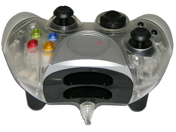 Game Pad Acteck Crystal Edition para Xbox y PC (USB), 8 botones de acción, 2 Sticks análogos, 2 motores de vibración.