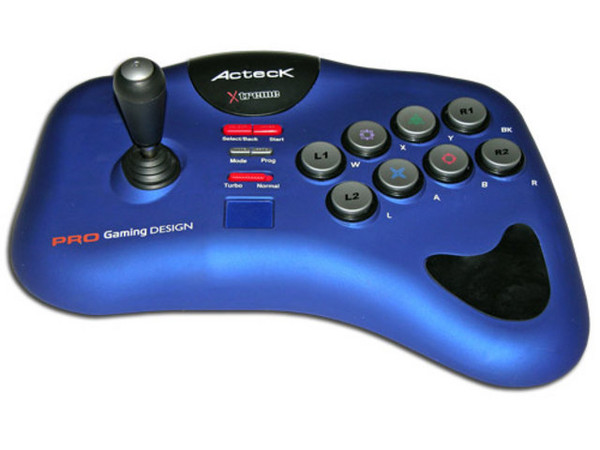 Control tipo ARCADE Xtreme Player PRO Acteck con conectores para PC, PS2 y Xbox.